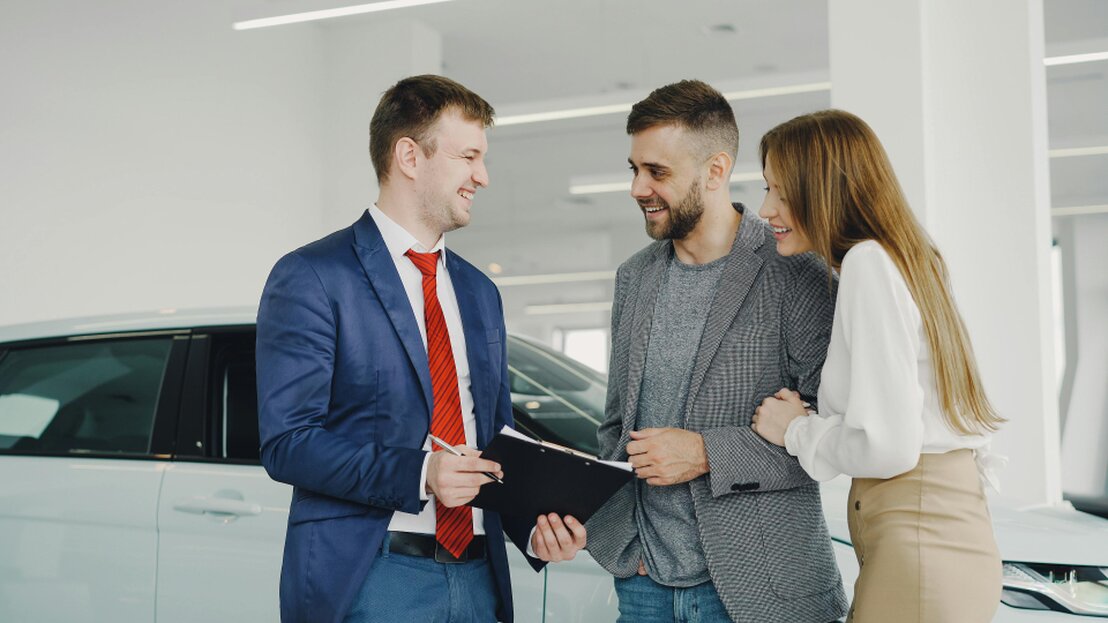 Fahrzeugankauf mit Handschlag